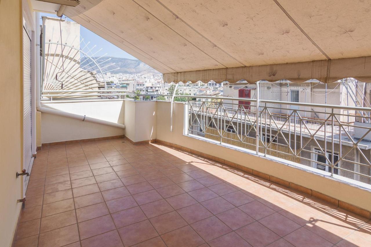 Comfort Apartment In Koukaki Athens Exterior photo