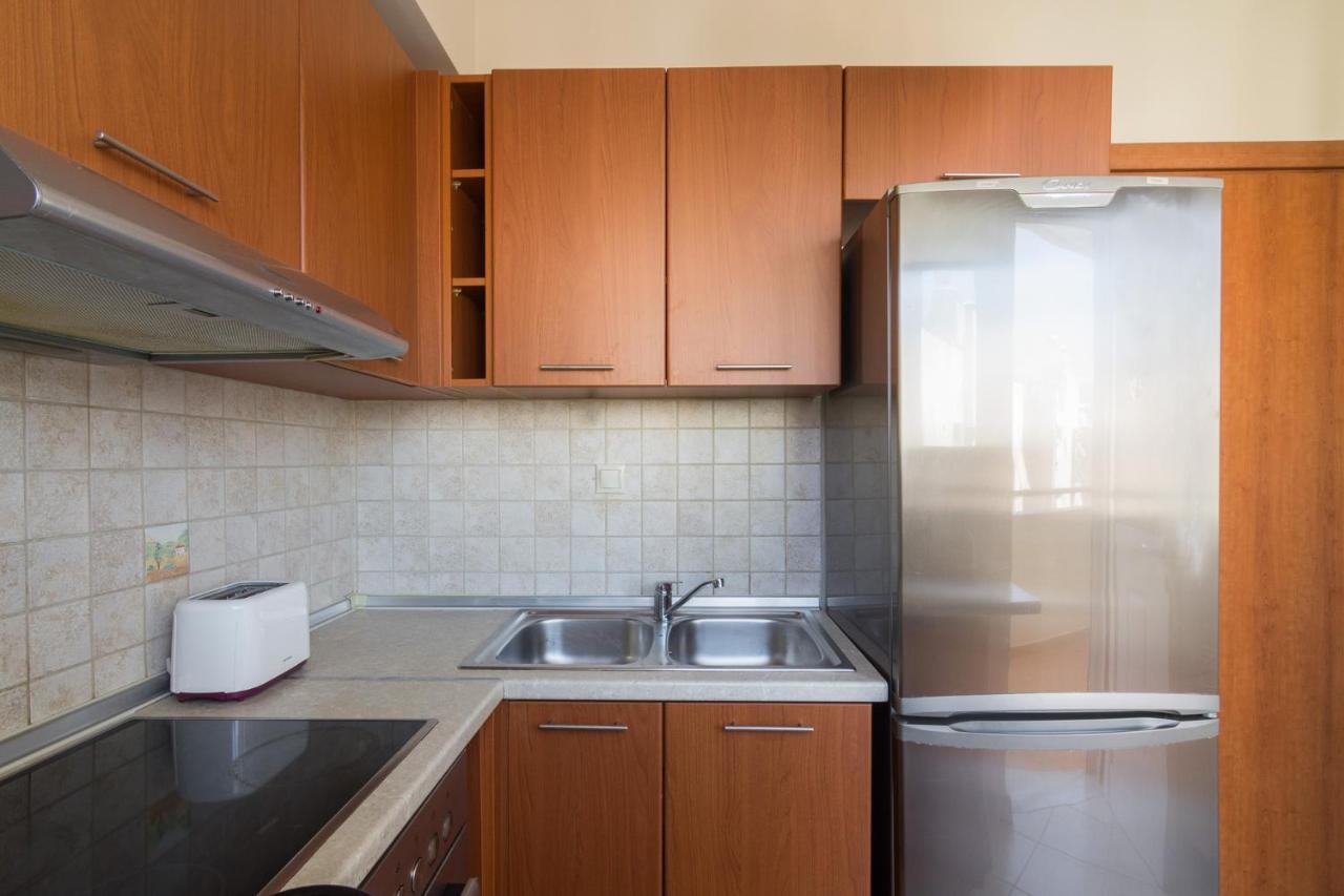 Comfort Apartment In Koukaki Athens Exterior photo